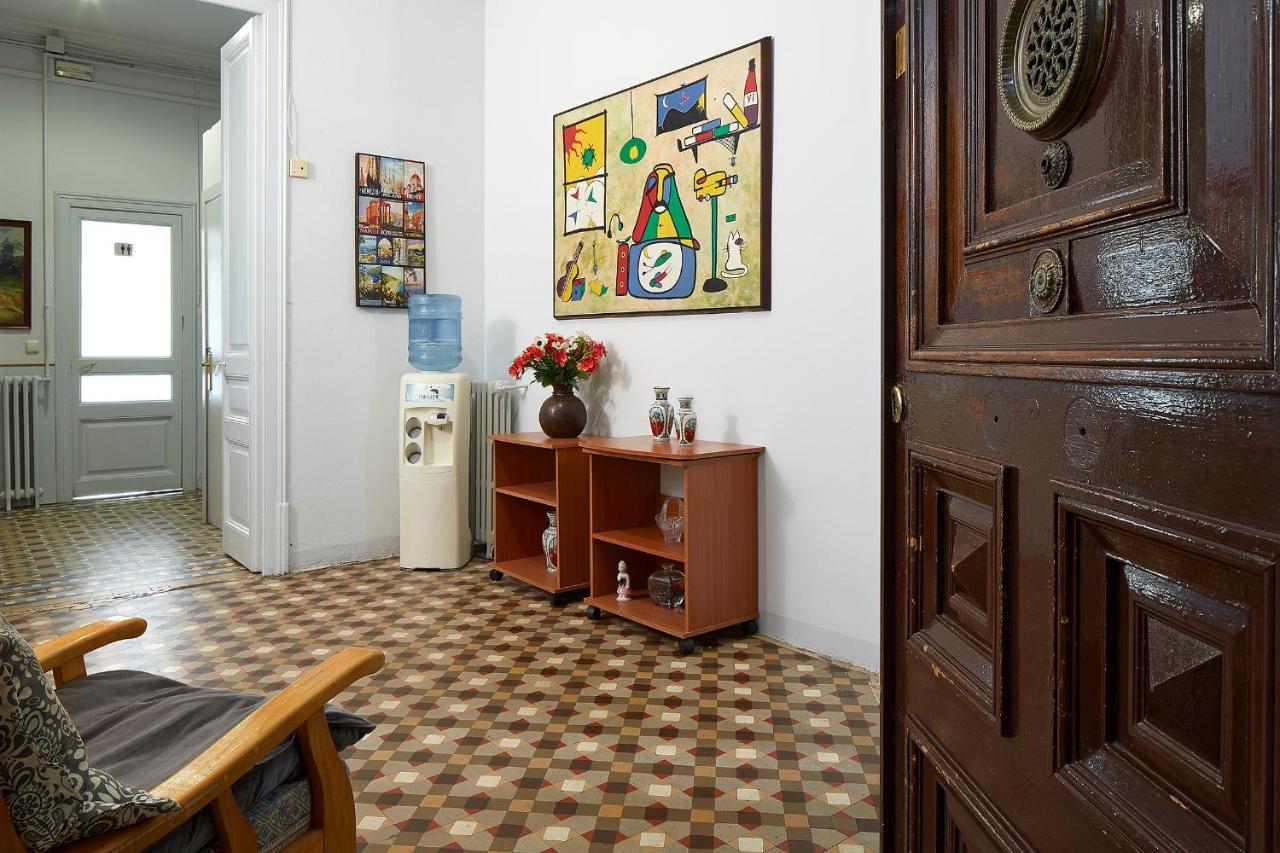 B&B Estudiantes Balmes Barcelone Extérieur photo