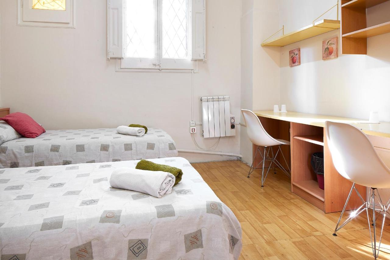 B&B Estudiantes Balmes Barcelone Extérieur photo