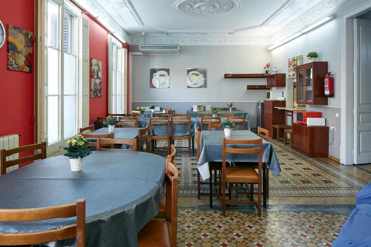 B&B Estudiantes Balmes Barcelone Extérieur photo