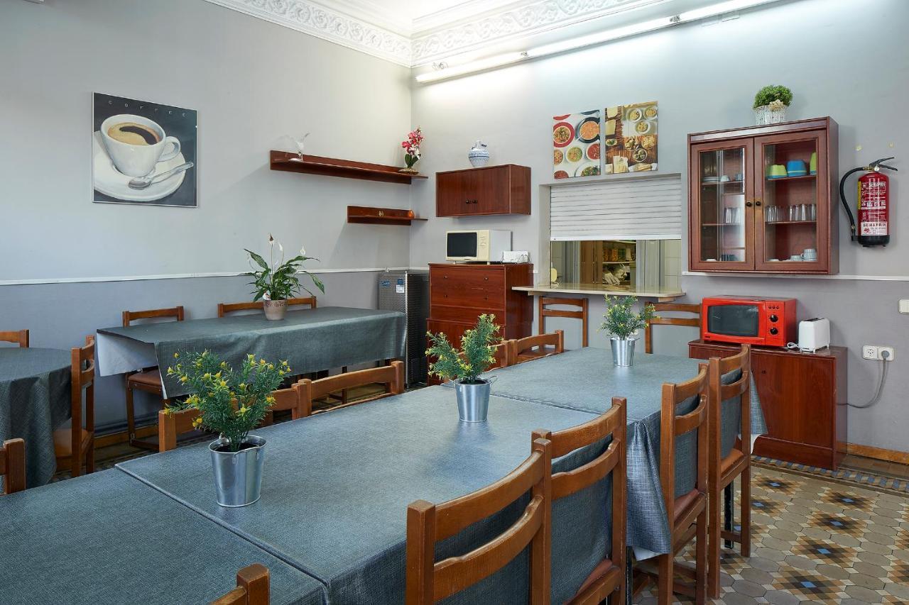 B&B Estudiantes Balmes Barcelone Extérieur photo